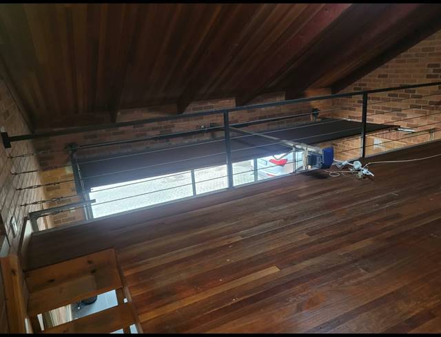 90M² OFFICE TO LET IN DAWNCLIFFE